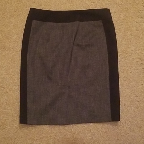 Navy block pencil skirt - Picture 2 of 5